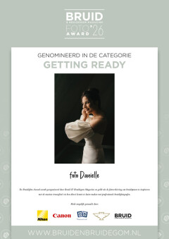 Trouwfotograaf Foto Danielle uit Denekamp is genomineerd voor de Bruidsfotoaward in de categorie Getting ready.