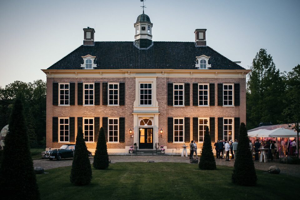 Het vooraanzicht van Rijssens museum, kasteel de Oosterhof.